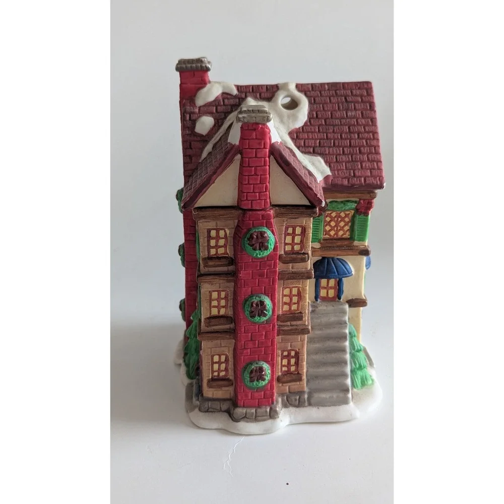 Vintage Christmas Village Tavern Ceramic Cookie Jar House Holiday Decor 7.5in